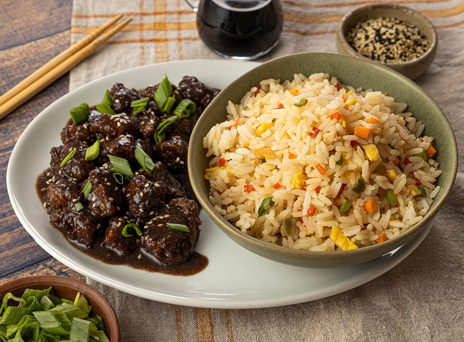 Arroz Preparado Chaufán con carne mongoliana