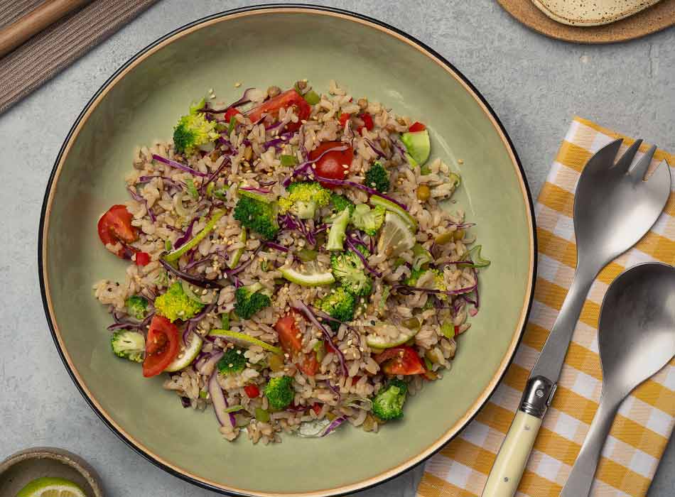 Arroz Integral con legumbres ensalada